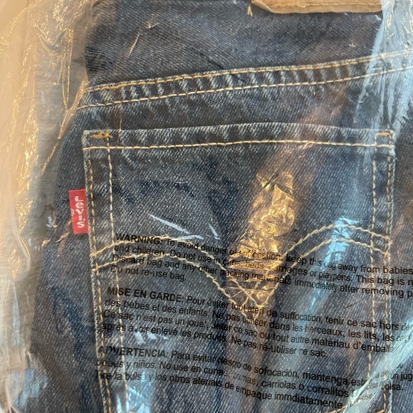 Levi's Denim Shortalls Overall's And T-shirt Red White Blue Girls Size Med NWT - Picture 7 of 9